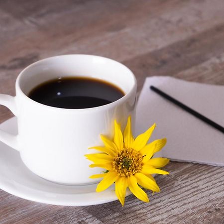 Hospedaje El Girasol Tababela Quito Ngoại thất bức ảnh