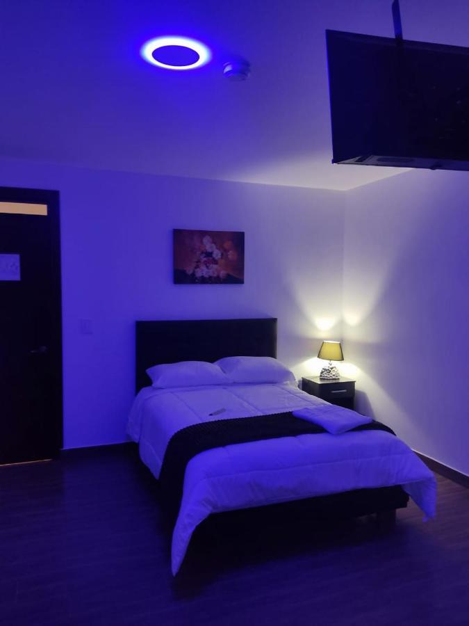 Hospedaje El Girasol Tababela Quito Ngoại thất bức ảnh